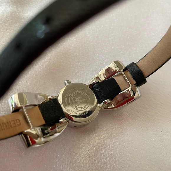 Disney Crystal Mickey Mouse Watch - Picture 4 of 5